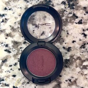 MAC Cosmetics Frock Talk Eyeshadow